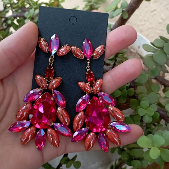 ✨NEW CRYSTAL EARRINGS COLLECTION✨ Smoky Cubic Zirconia Brass Colour Earr… - Picture 5 of 15